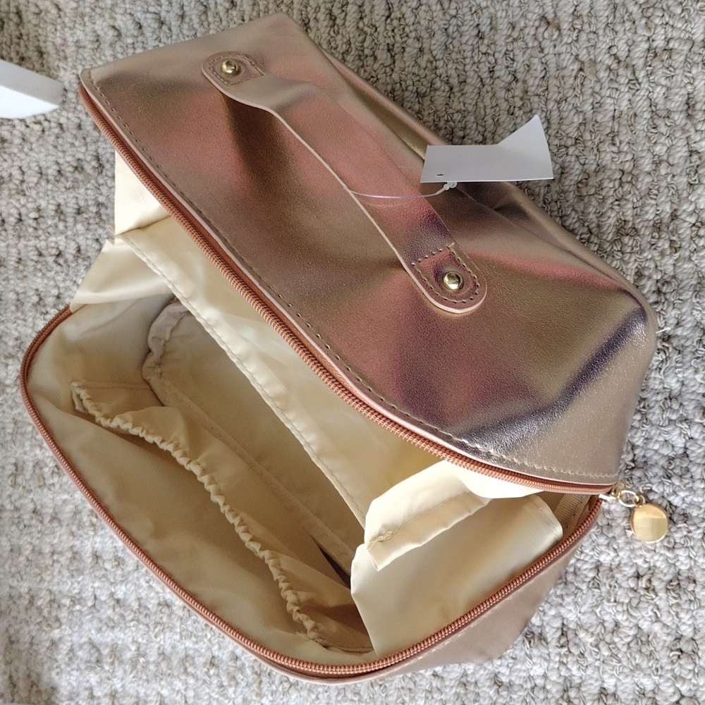 Gold Cosmetic Bag - Picture 11 of 16